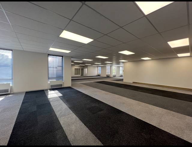 2,000M² OFFICE TO LET IN ROSEBANK